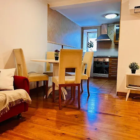 In The Heart Of Apartament Lizbona